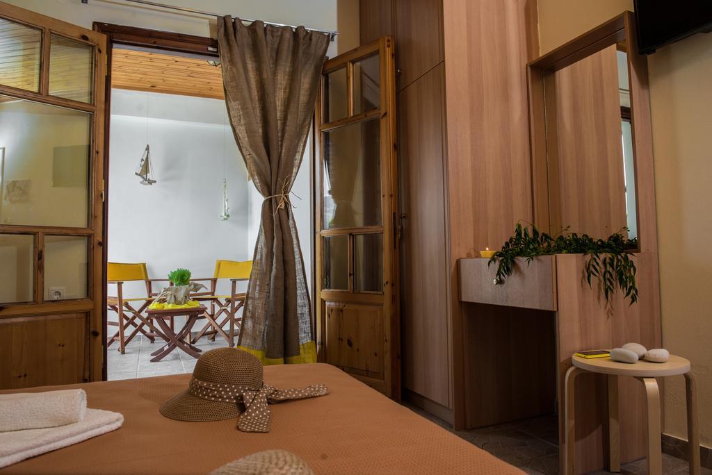 Summer Bed Nydri الغرفة الصورة